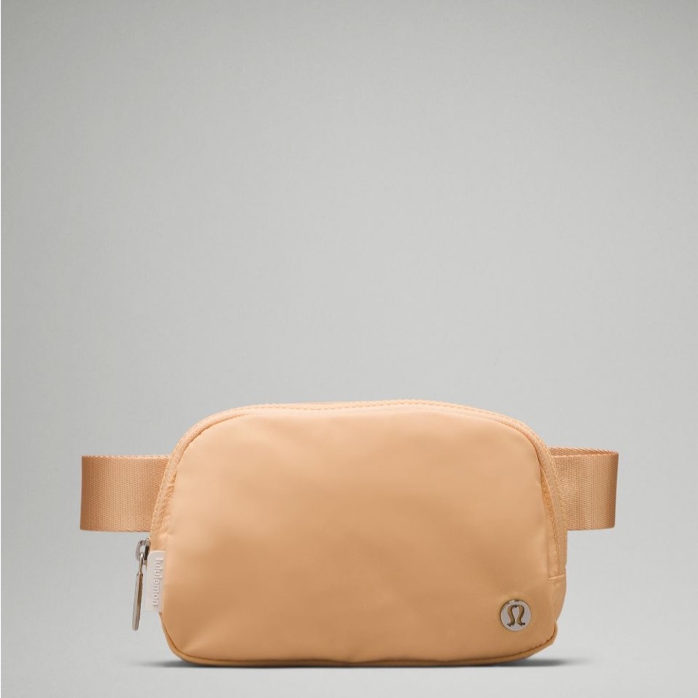 LULULEMON 1L BELT BAG IN SUMMER GLOW